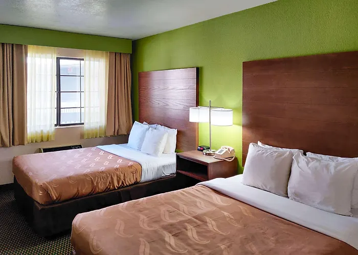 Econo East I-40 Inn