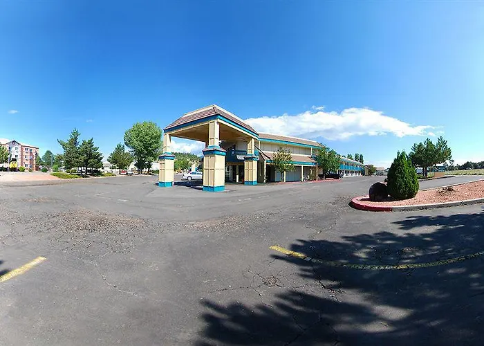 Econo East I-40 Inn